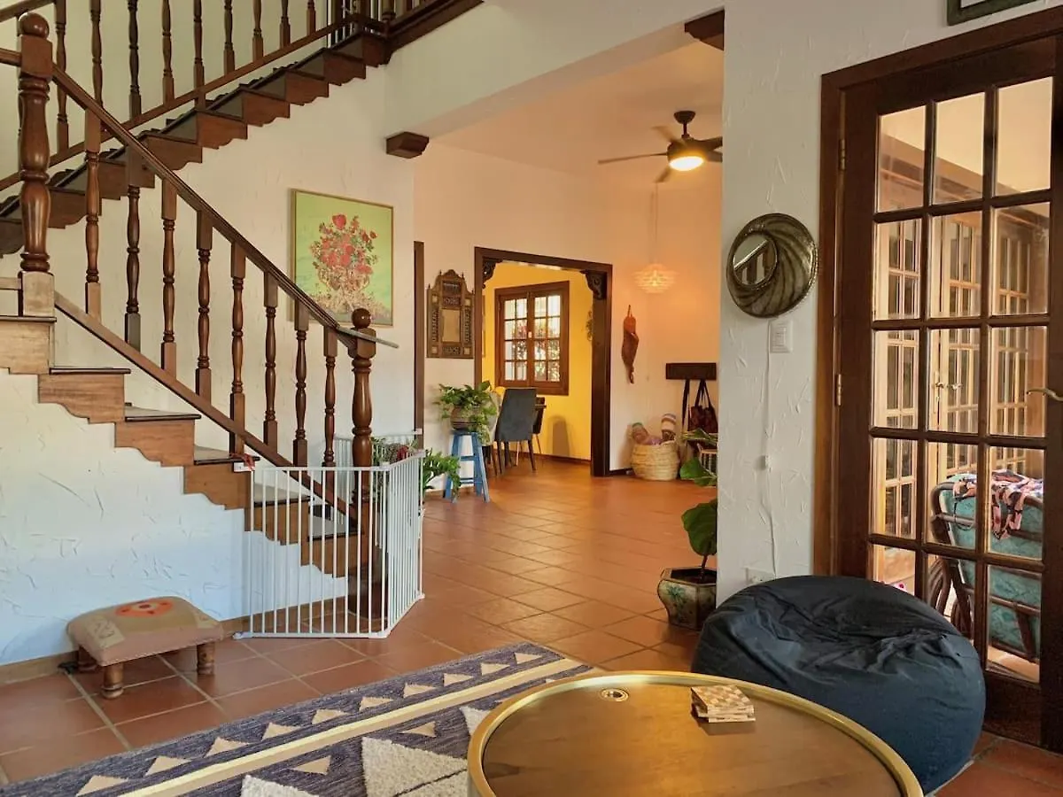Footprints Beach House At Yardley Place San Juan Nyaraló