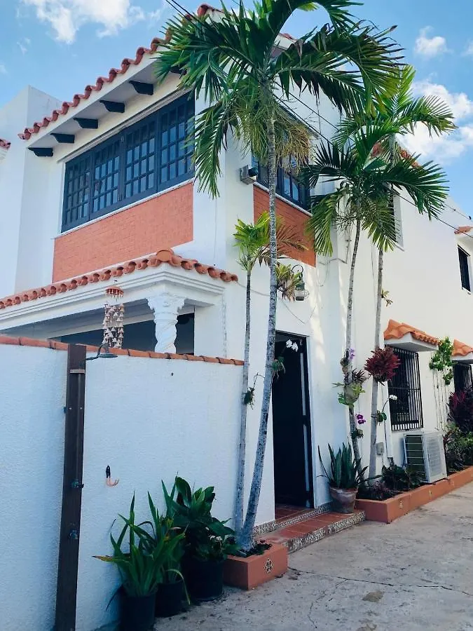Casa vacanze Footprints Beach House At Yardley Place San Juan